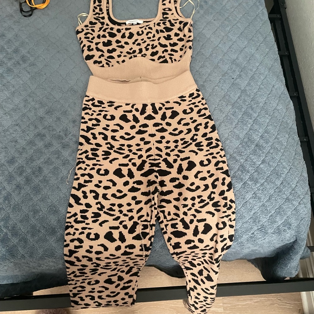 Leopard Print Tank Top and Leggings Set